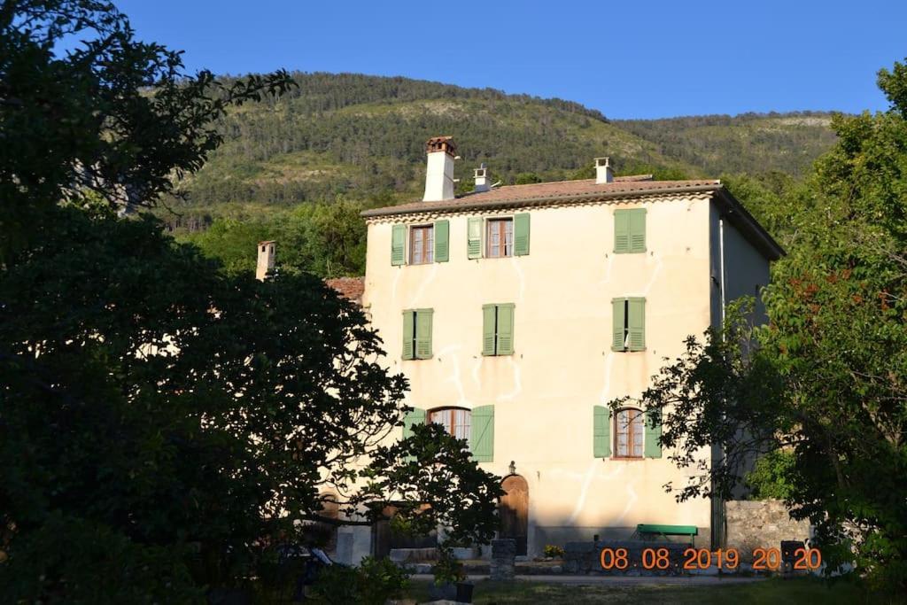 Studio Tout Confort Dans Maison De Caractere La Bastide  Eksteriør billede